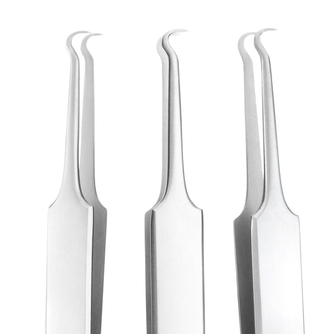 Curved Comedone Tweezer